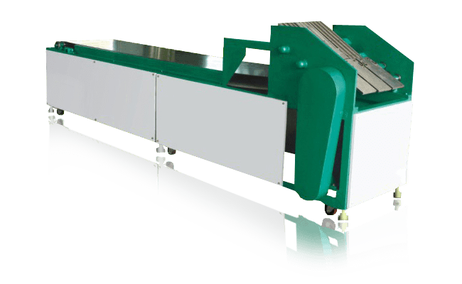 Multiple glass strips loaded in the magazine of BK-M-04 at one time for high productivity. Glass pieces after breakout are brougth out to an extended long belt conveyor for convenient collection. BK-M-05-strip-glass-breakout-machine-with-glass-loading-magazine.png