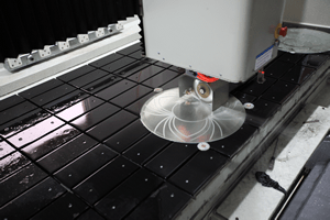 Durable Rubber Cover Harden Aluminum Working Table of CNC Glass Engraver Durable Rubber Cover Harden Aluminum Working Table of CNC Glass Engraver