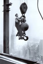 Site-Work-Of-Chemical-Strengthen-Glass-Is-Easy Site-Work-Of-Chemical-Strengthen-Glass-Is-Easy.jpg
